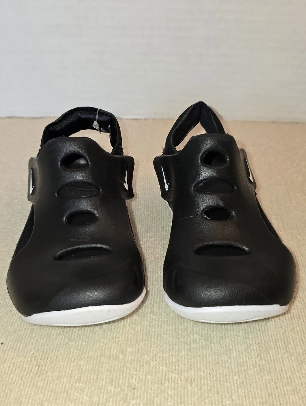 Nike nwot sunray